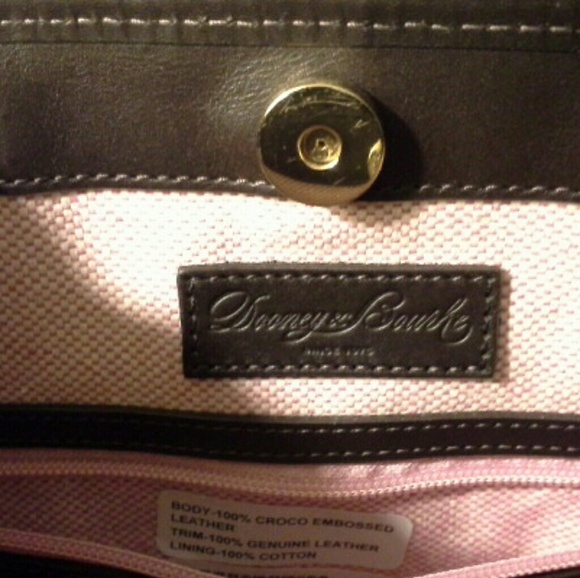 Croc Handbag - Picture 5 of 7